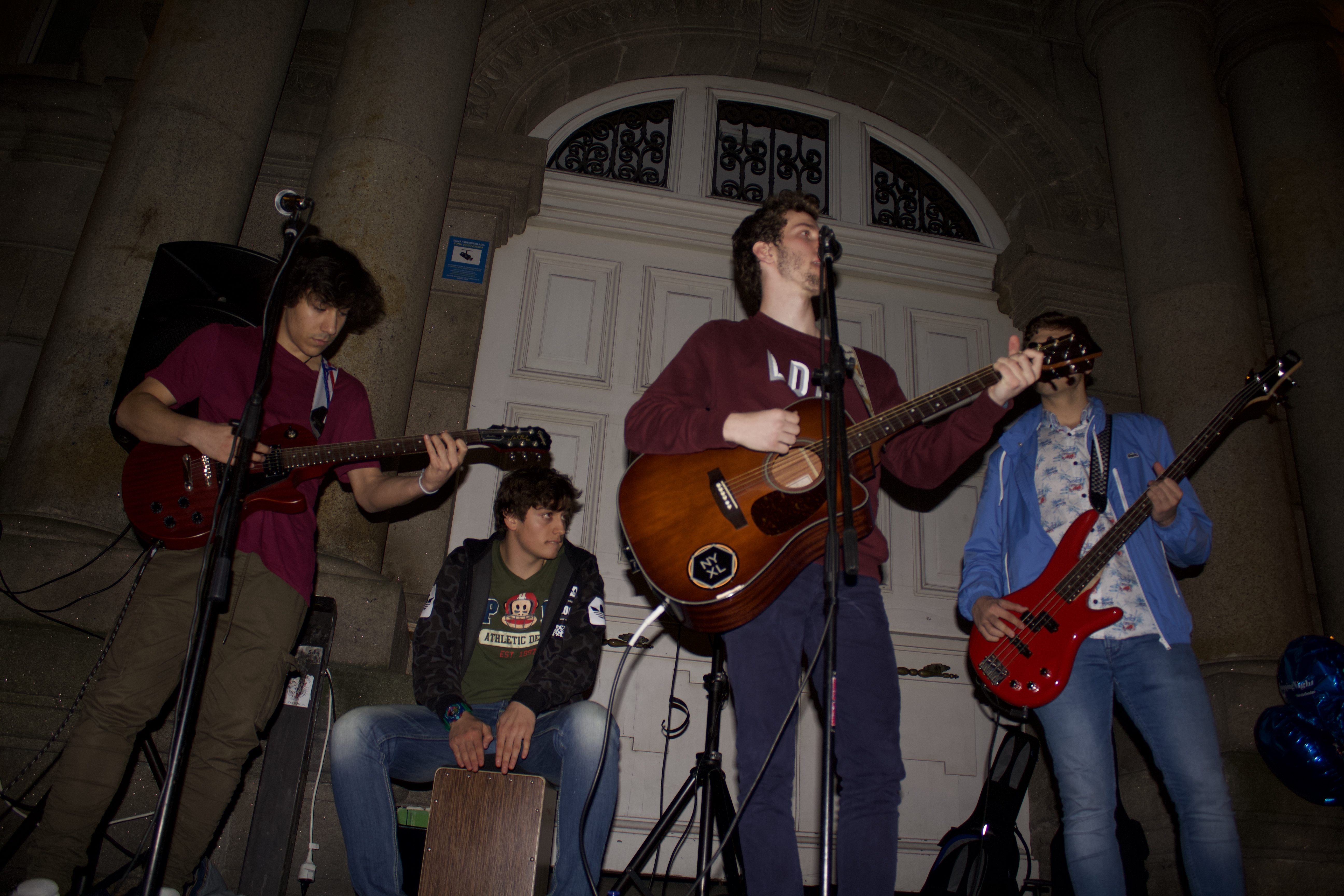 Winter Tide, grupo musical ourensano Shopping Night