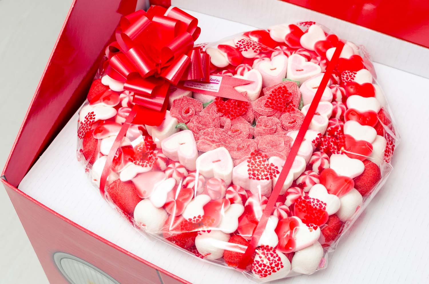 Box Dulce para San Valentín  Cestas de regalo para mujeres, Regalos para  san valentin, Desayunos para regalar