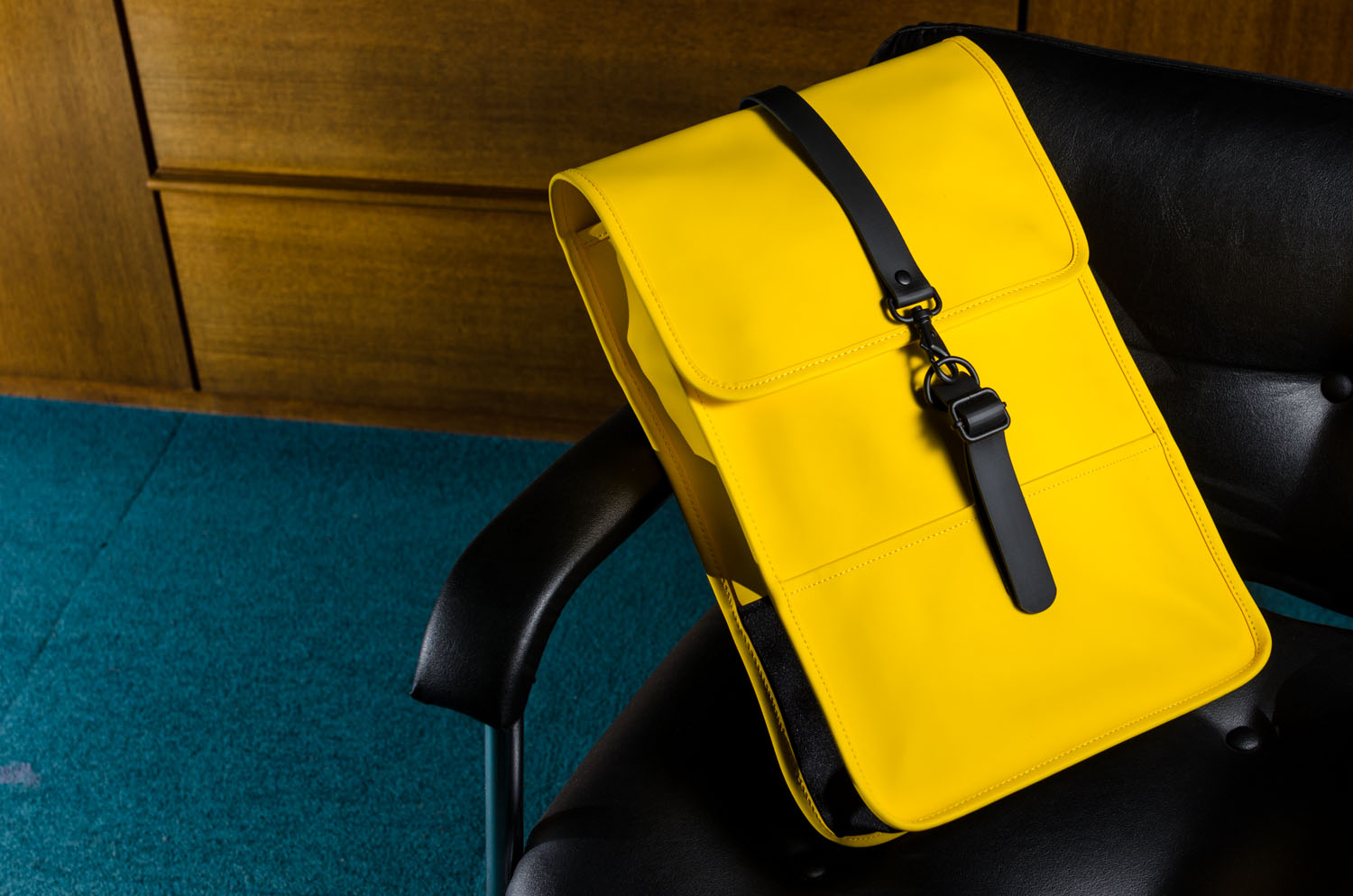 MOCHILA AMARILLA RAINS