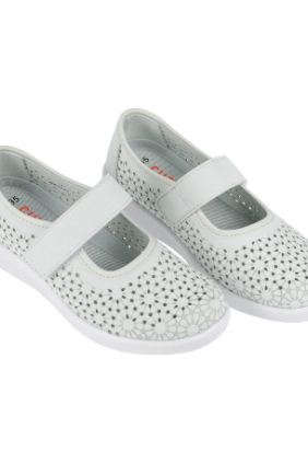 Zapato Doctor Cutillas estilo Mercedita Troquelada Mujer Verano Beis Plantilla Extraible 38470